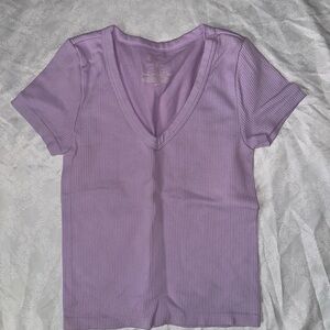 No Boundaries Lavender V-Neck Ribbed Tee